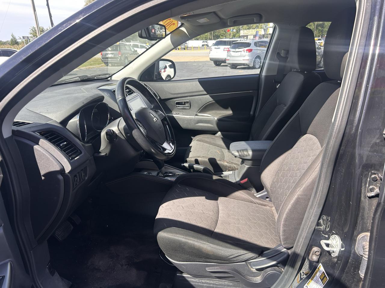 Mitsubishi Outlander Sport ES 2.0 AWC CVT 2021