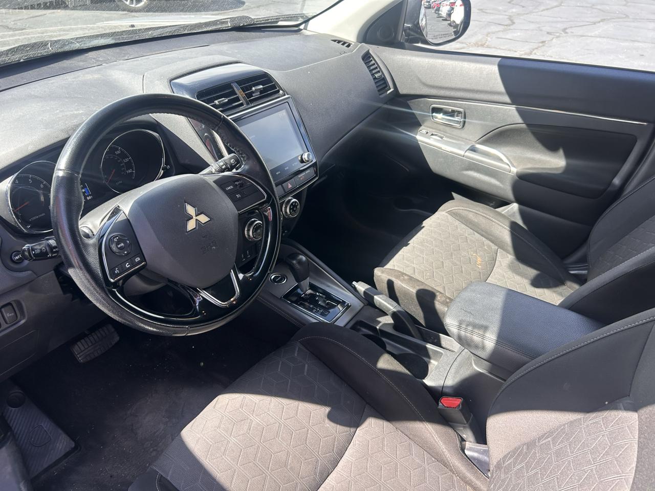 Mitsubishi Outlander Sport ES 2.0 AWC CVT 2021