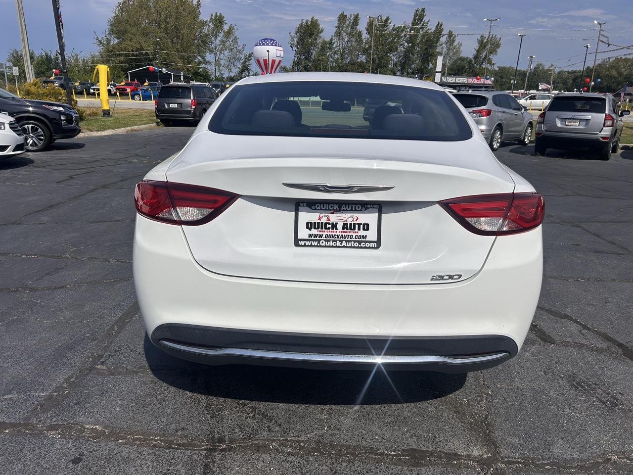 Chrysler 200 4dr Sdn Limited FWD 2015