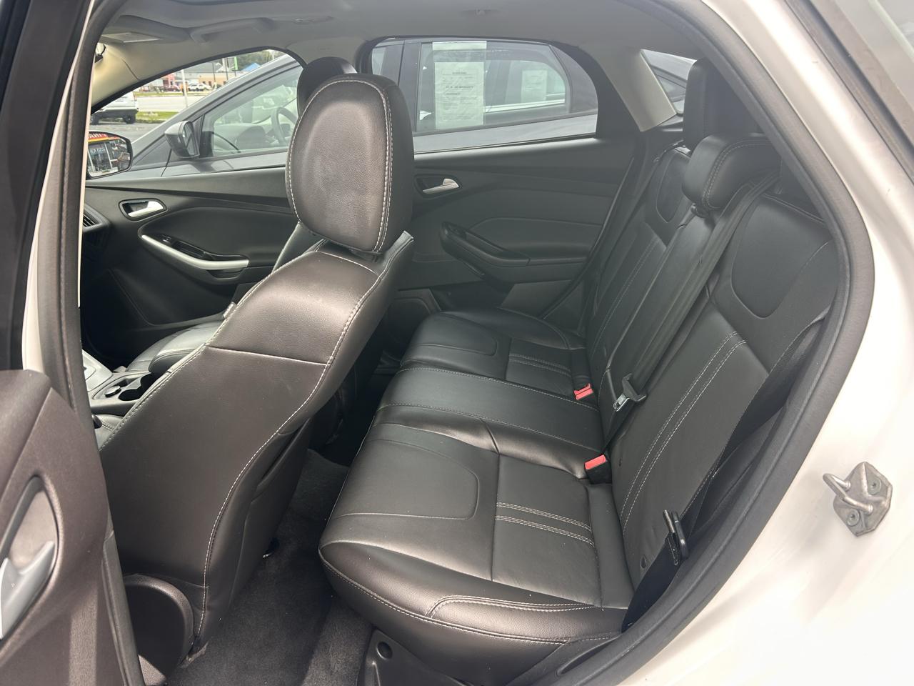 Ford Focus 5dr HB SE 2014