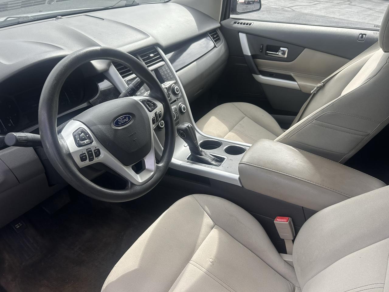 Ford Edge 4dr SE AWD 2014