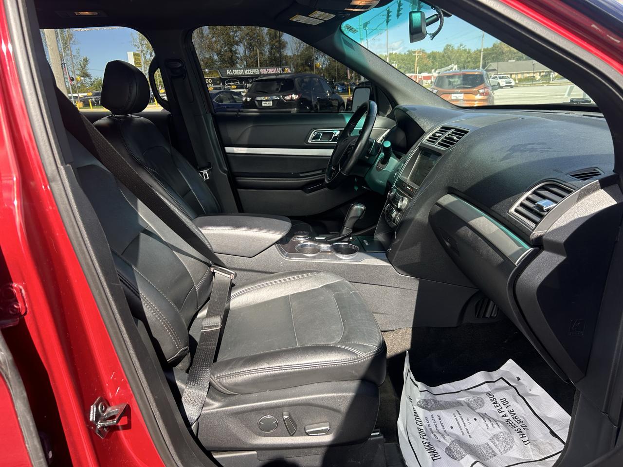 Ford Explorer XLT 4WD 2017