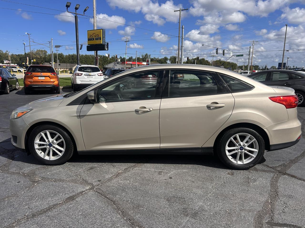 Ford Focus SE Sedan 2017