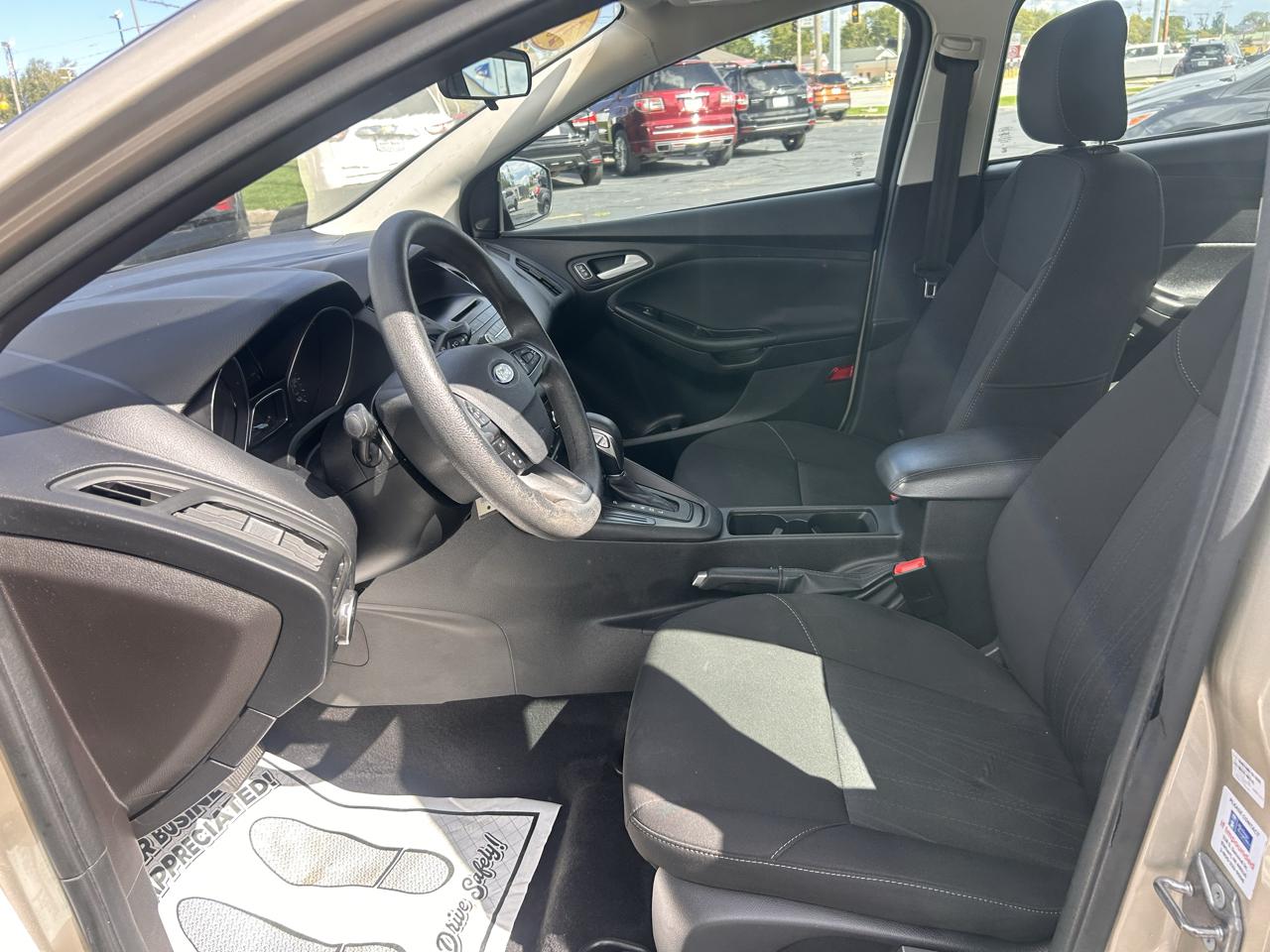 Ford Focus SE Sedan 2017
