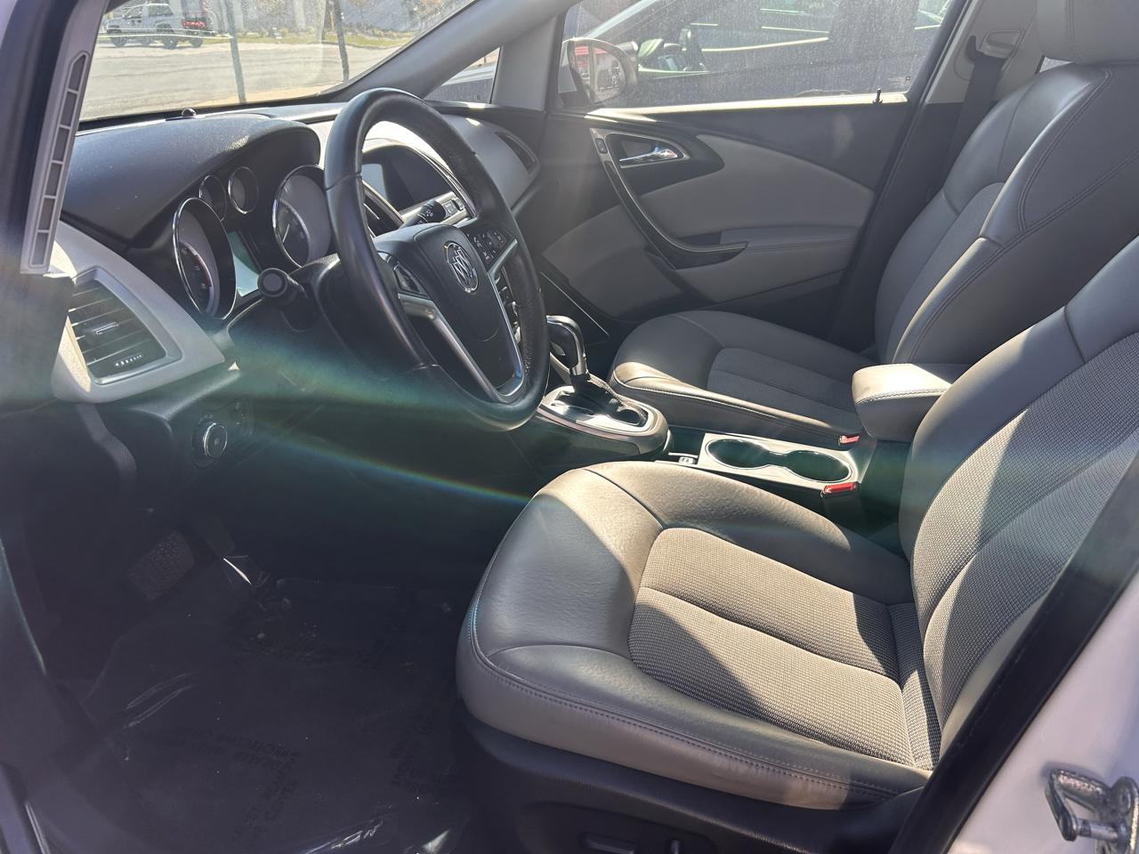 Buick Verano 4dr Sdn Convenience Group 2014