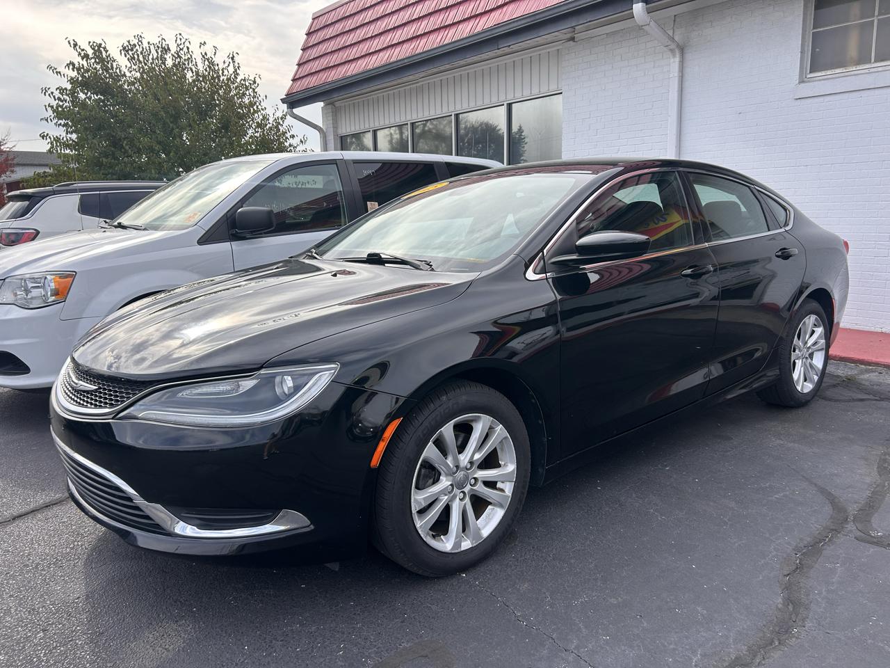 Chrysler 200 4dr Sdn Limited FWD 2015