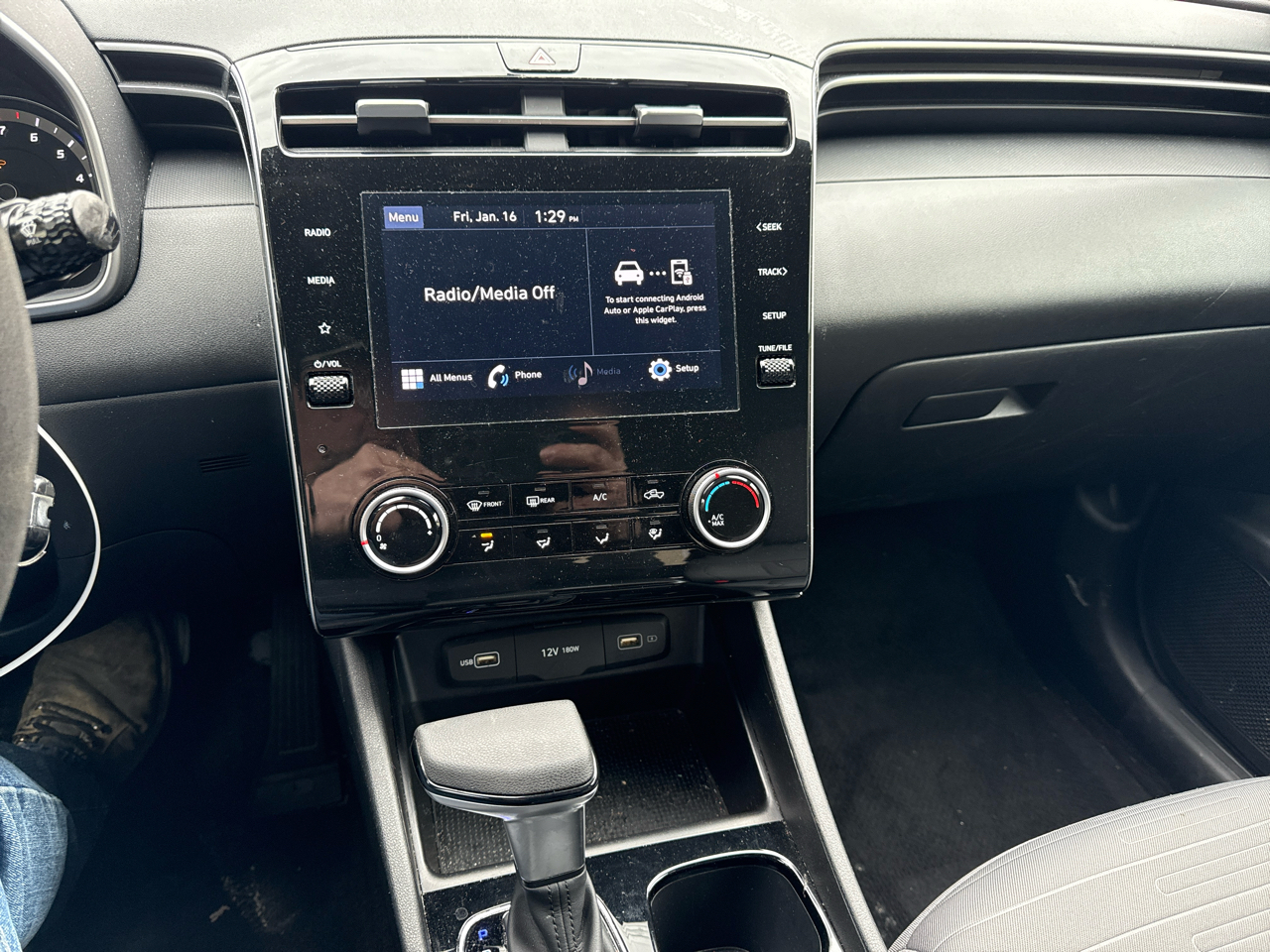 Hyundai Santa Cruz SE AWD 2024