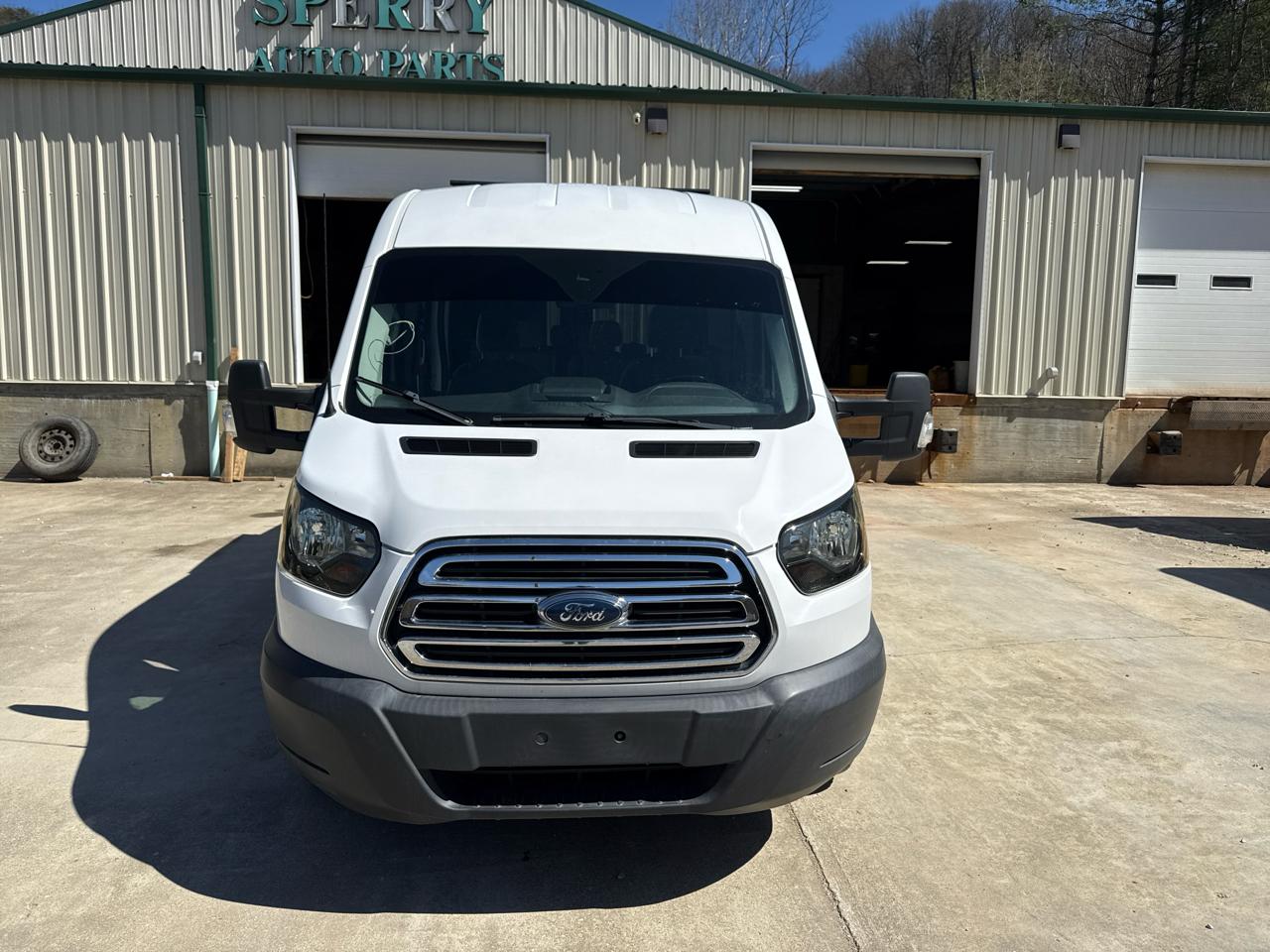 Ford Transit 350 Wagon Med. Roof XL w/Sliding Pass. 148-in. WB 2016