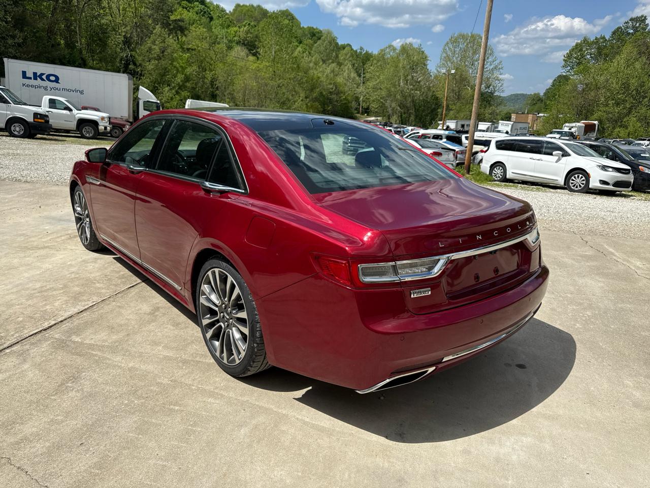 Lincoln Continental 4dr Sdn 2017