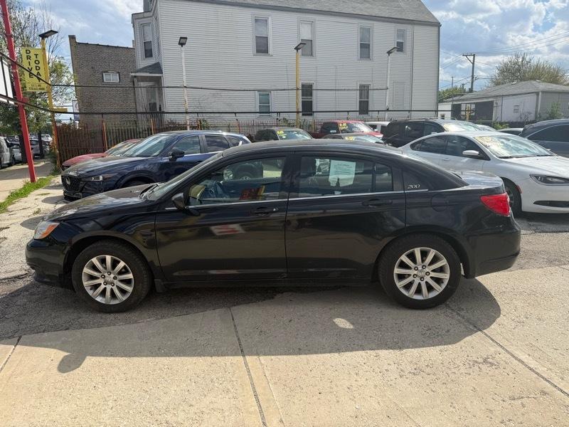Chrysler 200 Touring 2011
