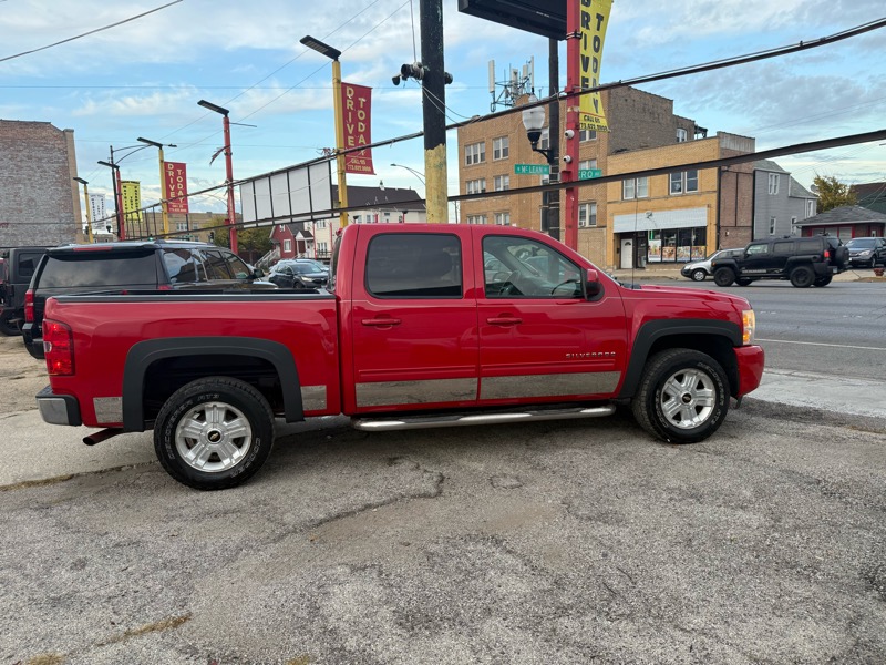 Chevrolet Silverado 1500 LTZ Crew Cab 4WD 2011 Chevrolet Silverado 1500 LTZ Crew Cab 4WD 2011