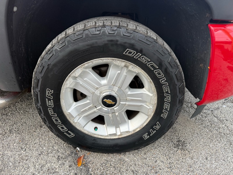 Chevrolet Silverado 1500 LTZ Crew Cab 4WD 2011 Chevrolet Silverado 1500 LTZ Crew Cab 4WD 2011