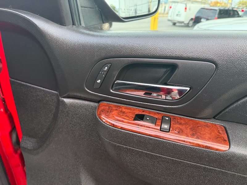 Chevrolet Silverado 1500 LTZ Crew Cab 4WD 2011 Chevrolet Silverado 1500 LTZ Crew Cab 4WD 2011