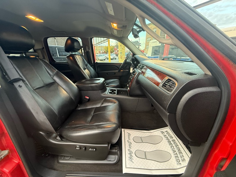 Chevrolet Silverado 1500 LTZ Crew Cab 4WD 2011 Chevrolet Silverado 1500 LTZ Crew Cab 4WD 2011