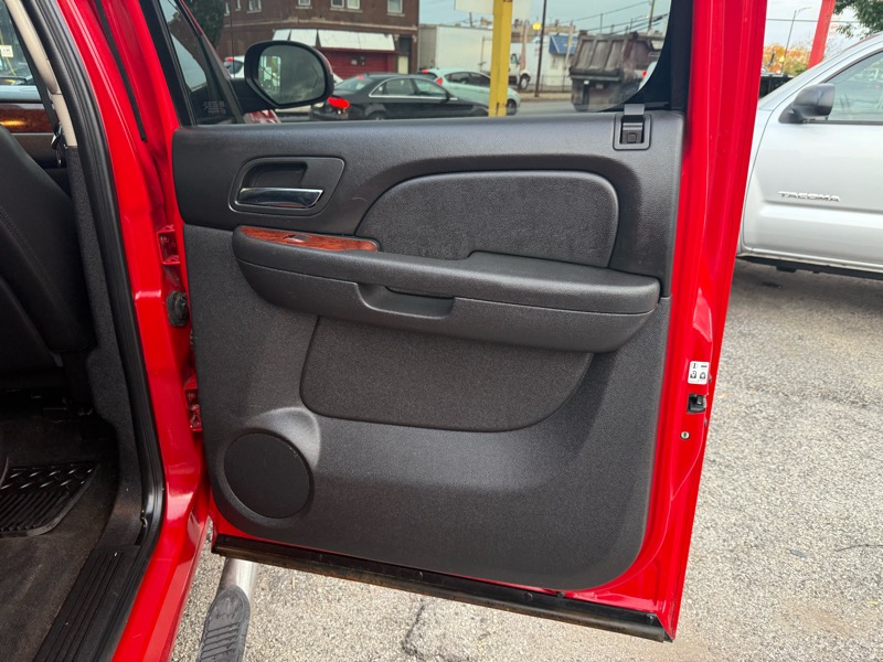 Chevrolet Silverado 1500 LTZ Crew Cab 4WD 2011 Chevrolet Silverado 1500 LTZ Crew Cab 4WD 2011