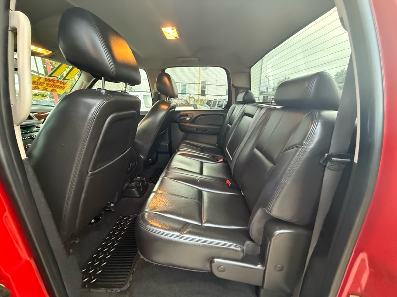 Chevrolet Silverado 1500 LTZ Crew Cab 4WD 2011 Chevrolet Silverado 1500 LTZ Crew Cab 4WD 2011