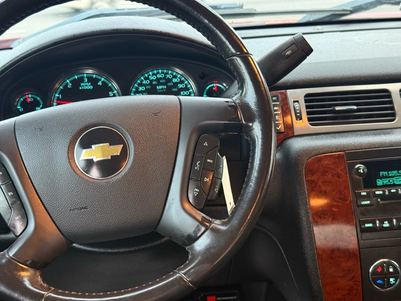 Chevrolet Silverado 1500 LTZ Crew Cab 4WD 2011 Chevrolet Silverado 1500 LTZ Crew Cab 4WD 2011