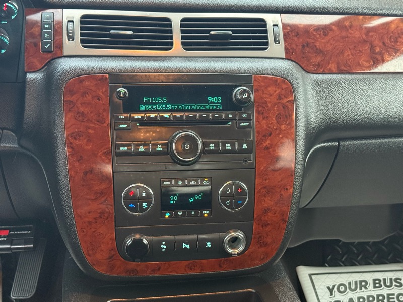 Chevrolet Silverado 1500 LTZ Crew Cab 4WD 2011 Chevrolet Silverado 1500 LTZ Crew Cab 4WD 2011