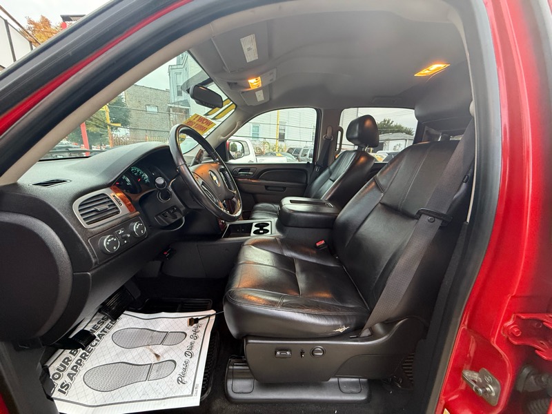 Chevrolet Silverado 1500 LTZ Crew Cab 4WD 2011 Chevrolet Silverado 1500 LTZ Crew Cab 4WD 2011