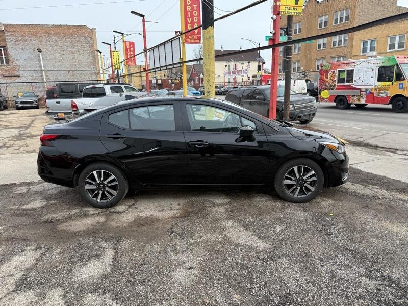 Nissan Versa SV 2025