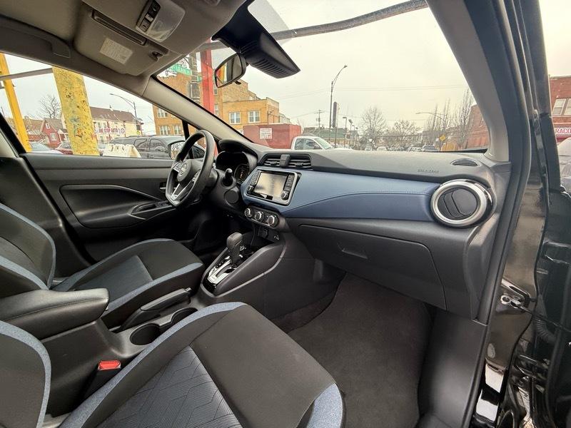 Nissan Versa SV 2025
