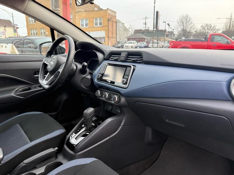 Nissan Versa SV 2025