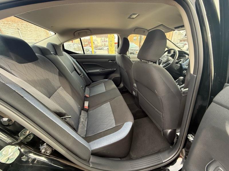 Nissan Versa SV 2025