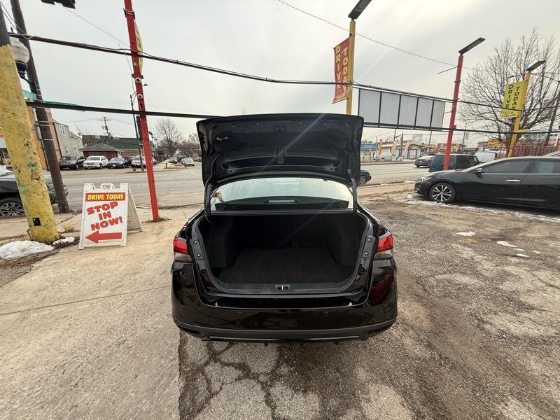 Nissan Versa SV 2025