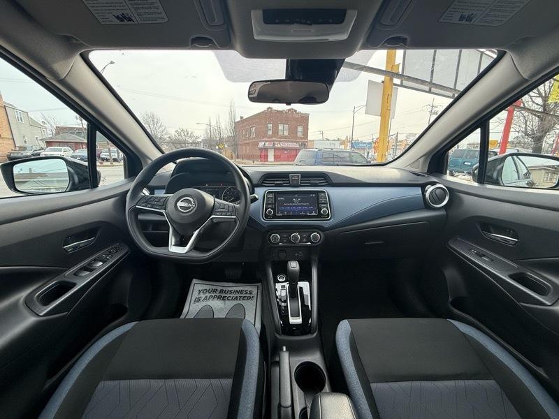 Nissan Versa SV 2025