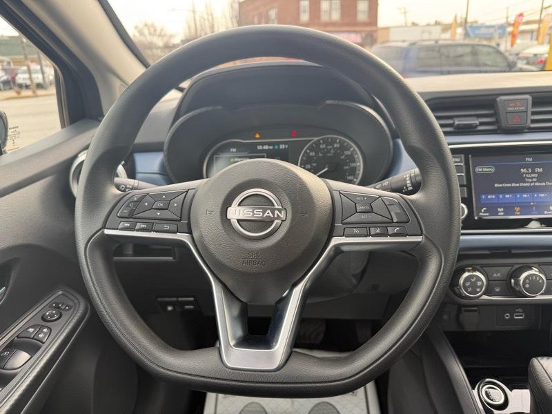 Nissan Versa SV 2025