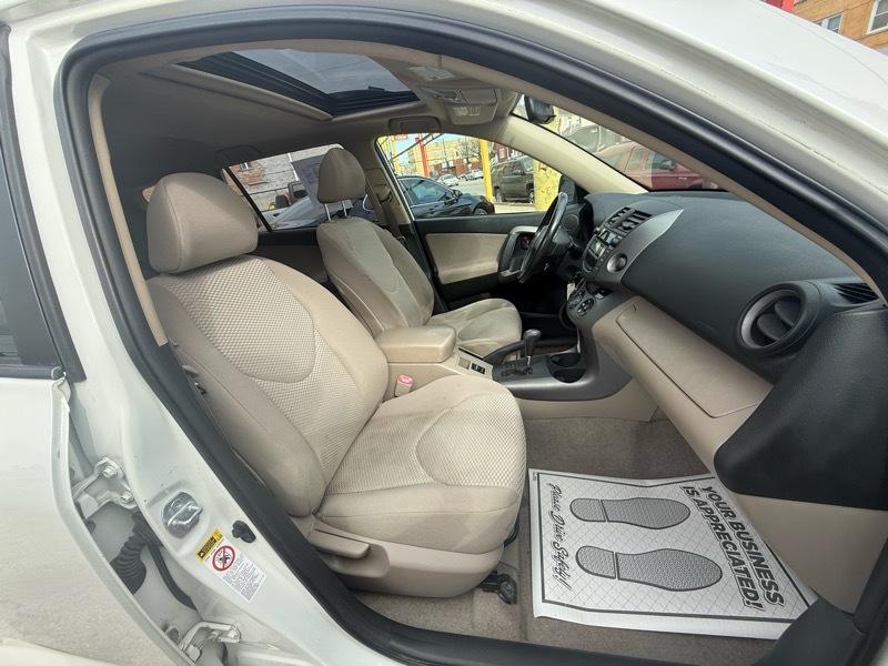 Toyota RAV4 Limited V6 2WD 2007