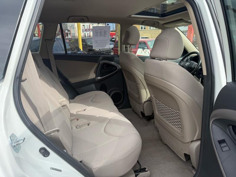 Toyota RAV4 Limited V6 2WD 2007