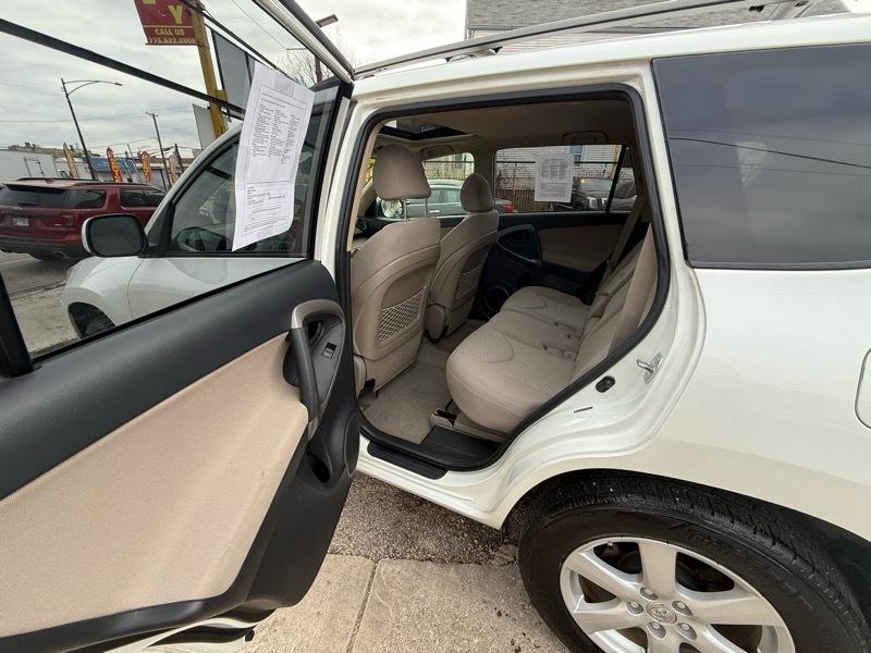 Toyota RAV4 Limited V6 2WD 2007