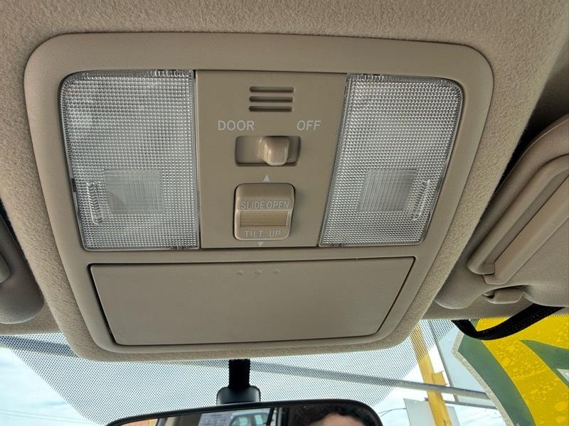 Toyota RAV4 Limited V6 2WD 2007