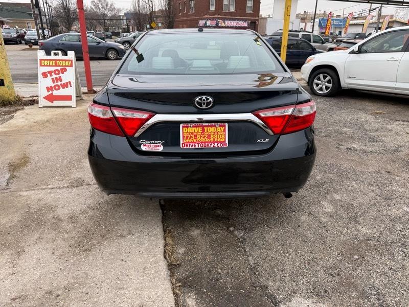 Toyota Camry XLE 2017