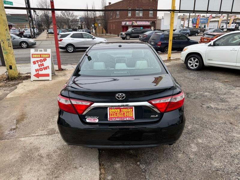Toyota Camry XLE 2017
