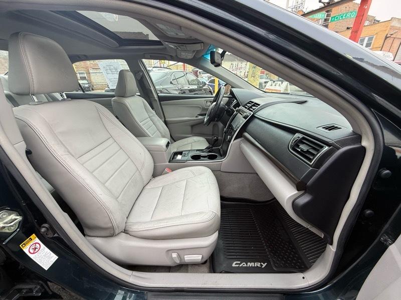 Toyota Camry XLE 2017