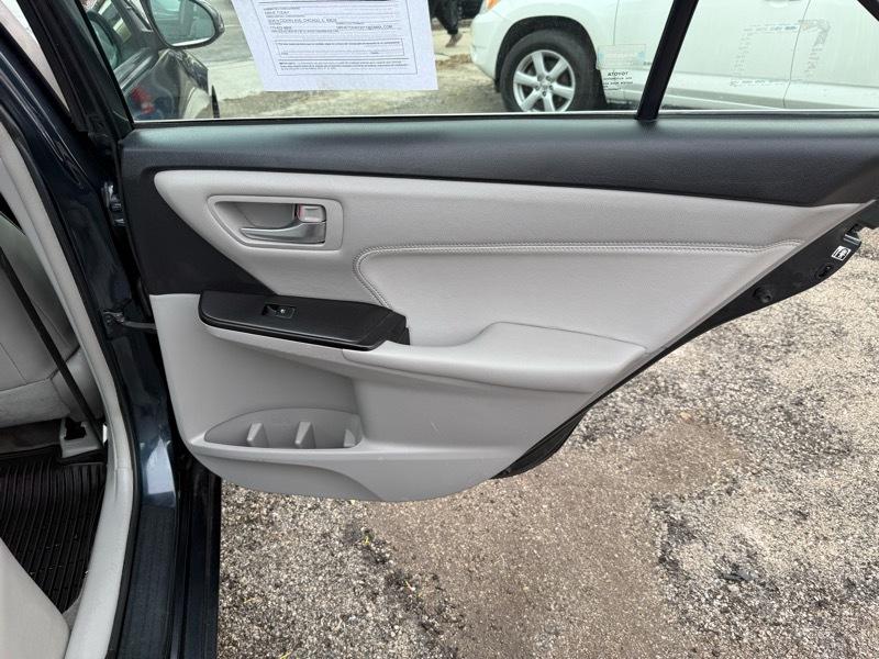 Toyota Camry XLE 2017