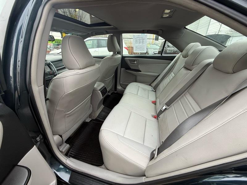 Toyota Camry XLE 2017