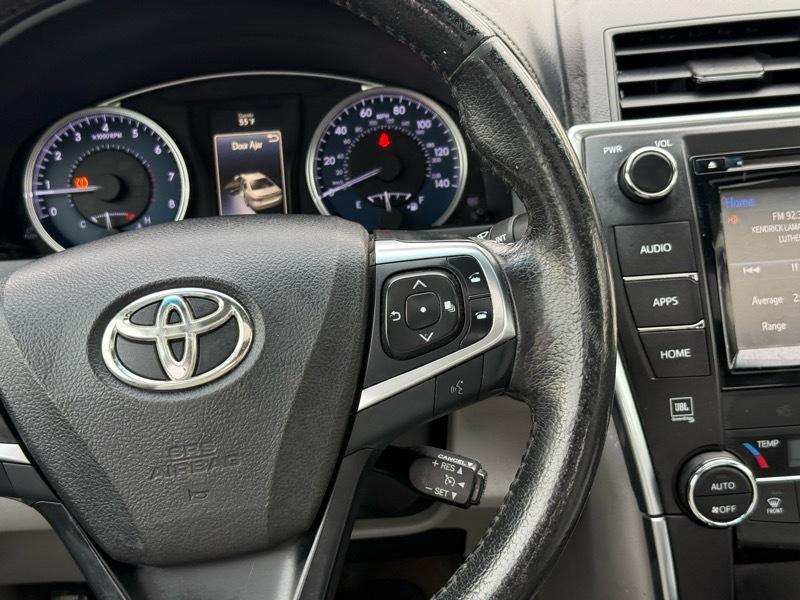 Toyota Camry XLE 2017