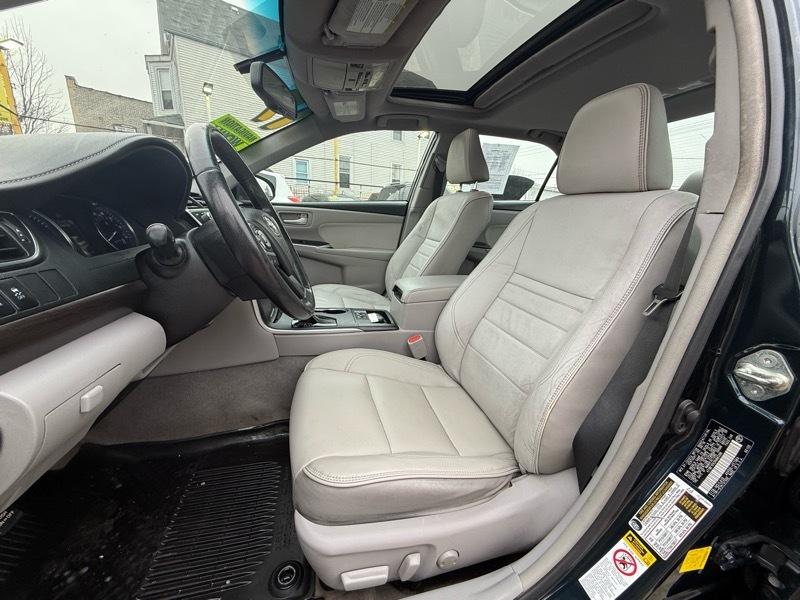 Toyota Camry XLE 2017