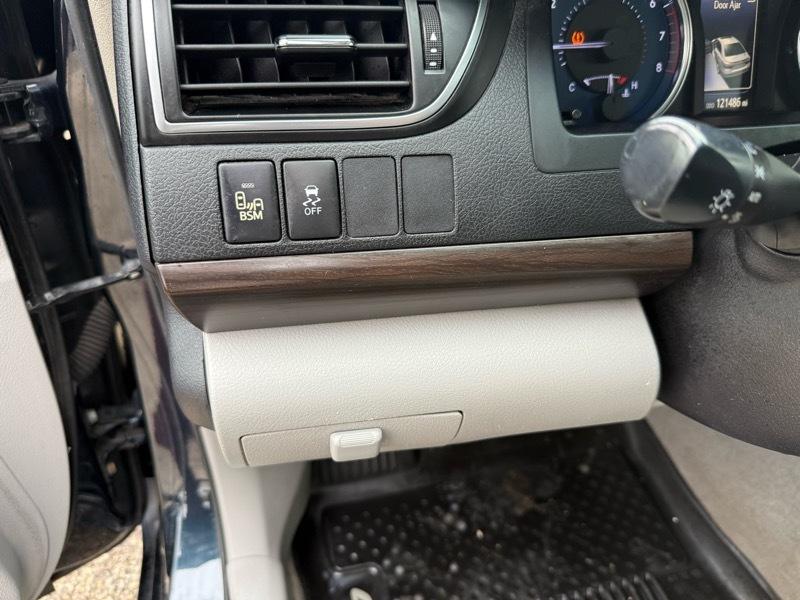 Toyota Camry XLE 2017