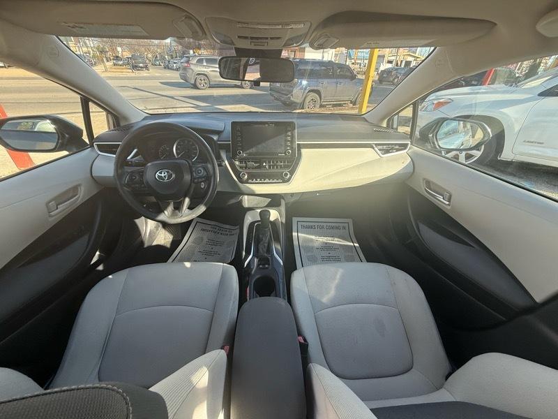 Toyota Corolla LE 2021