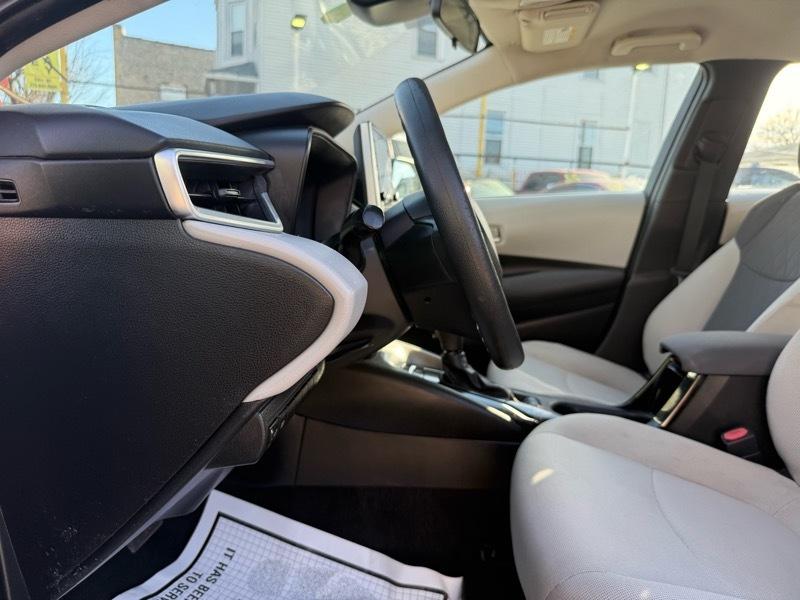 Toyota Corolla LE 2021