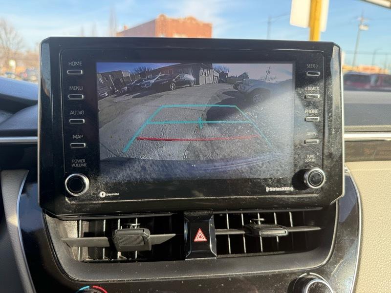 Toyota Corolla LE 2021