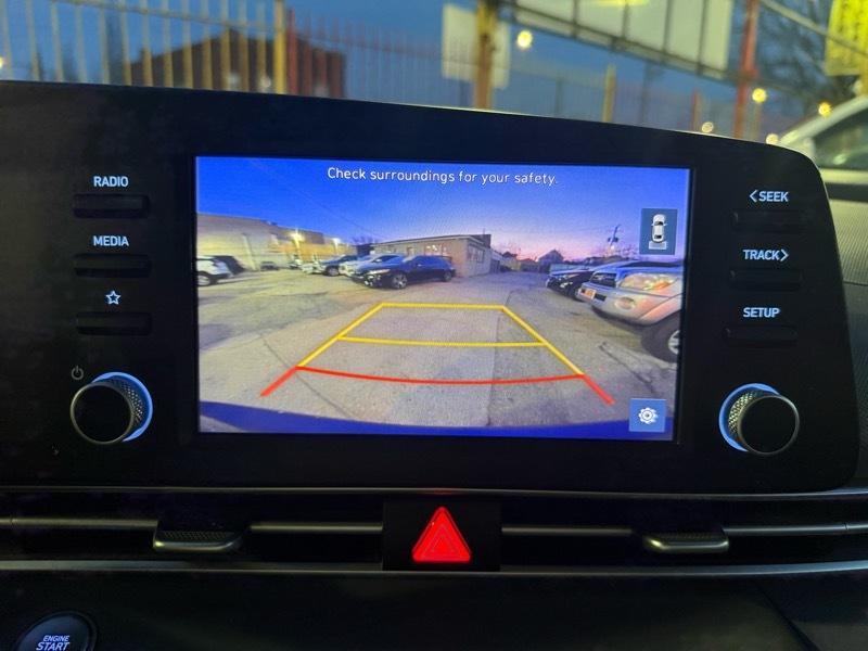 Hyundai Elantra SEL 2023