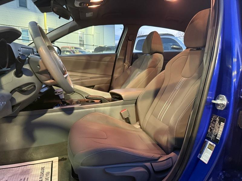 Hyundai Elantra SEL 2023