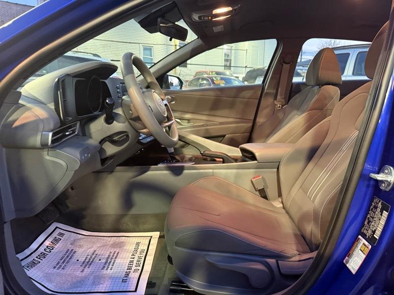 Hyundai Elantra SEL 2023