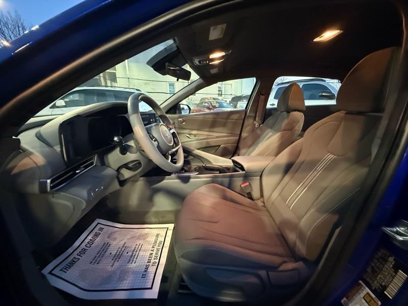 Hyundai Elantra SEL 2023