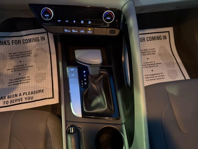 Hyundai Elantra SEL 2023